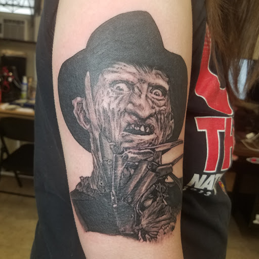 Tattoo Shop «Grapes Designs», reviews and photos, 103 S 3rd St, Scottsville, KY 42164, USA