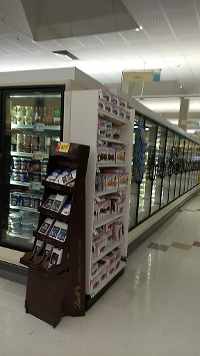 Supermarket «Super Stop & Shop», reviews and photos, 40 Furlong Dr, Revere, MA 02151, USA