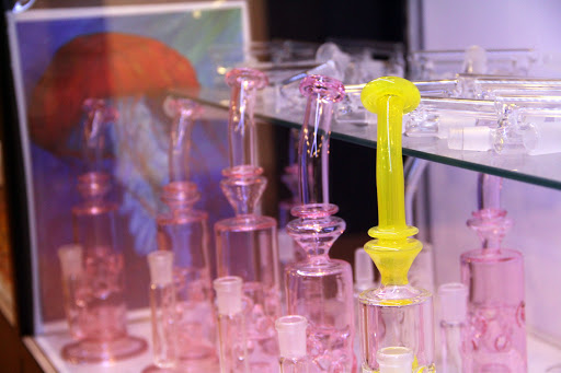 Glass Blower «Blue Dog Smoke Shop», reviews and photos, 802 Granby St, Norfolk, VA 23510, USA