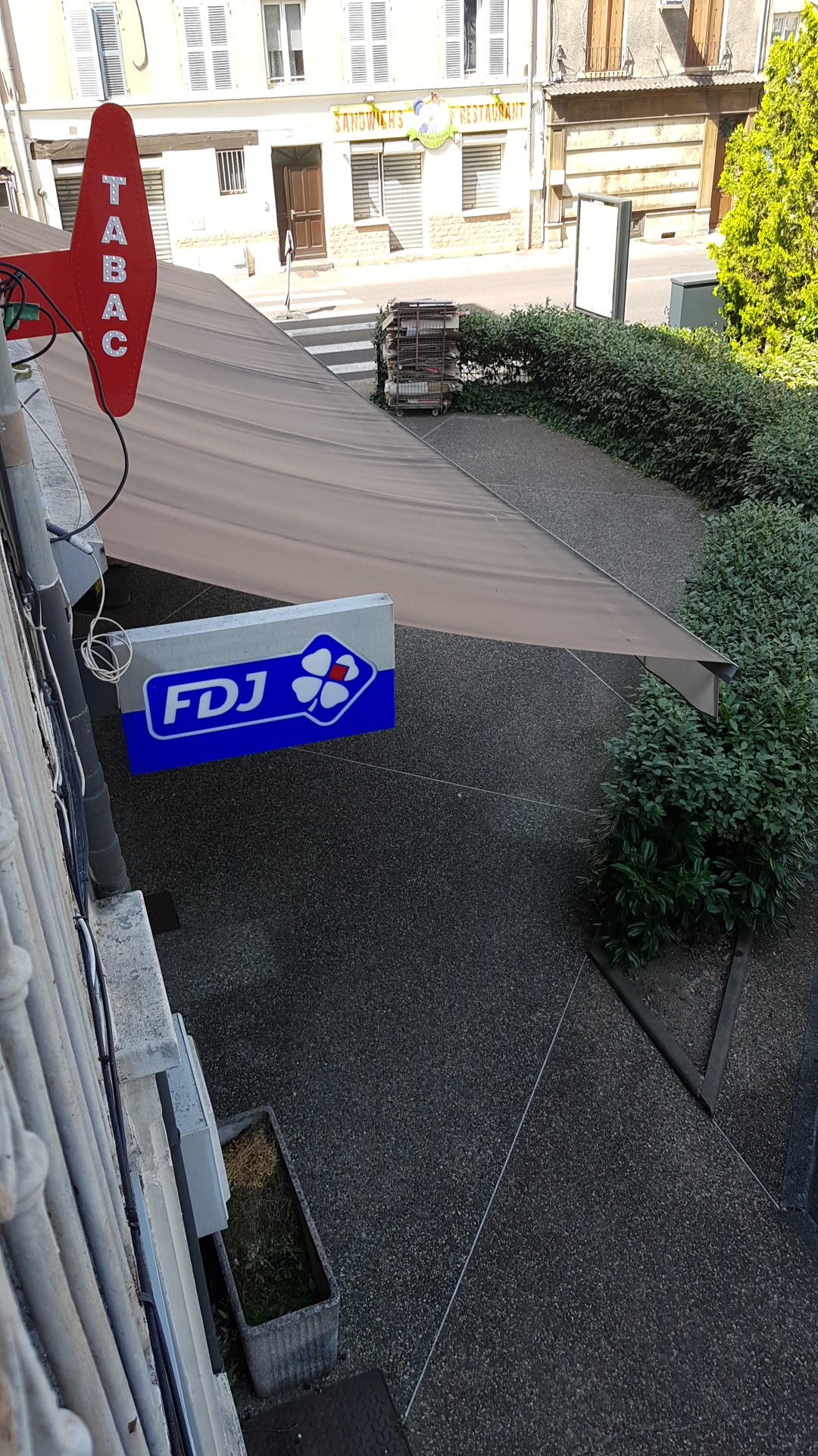 Photo n° 1 de l'avis de Luis.a fait le 28/06/2019 à 14:09