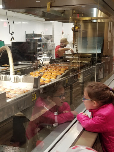 Bakery «Krispy Kreme Doughnuts», reviews and photos, 1051 E 120th Ave, Thornton, CO 80233, USA