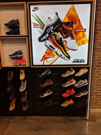 Foot Locker image 6