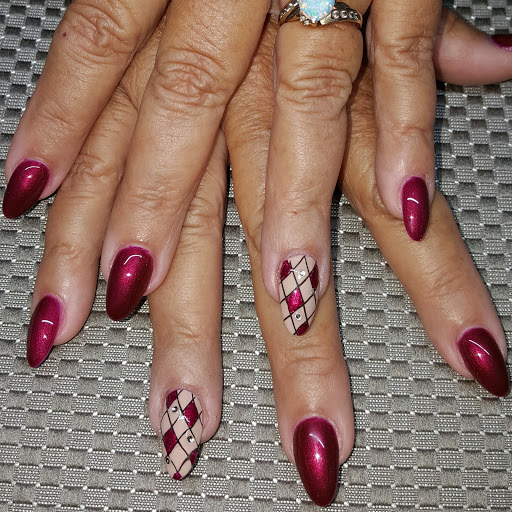 Beauty Salon «Simply Irresistible Nail & Hair Salon», reviews and photos, 231 E Rich Ave, DeLand, FL 32724, USA