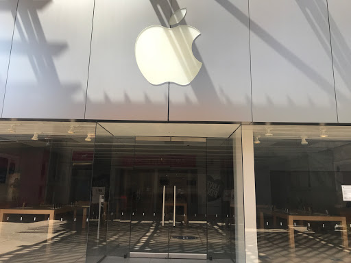 Computer Store «Apple La Cantera», reviews and photos, 15900 La Cantera Pkwy, San Antonio, TX 78256, USA