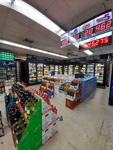 Liquor Store «Wine Warehouse Liquor Store», reviews and photos, 2013 Bergenline Ave, Union City, NJ 07087, USA