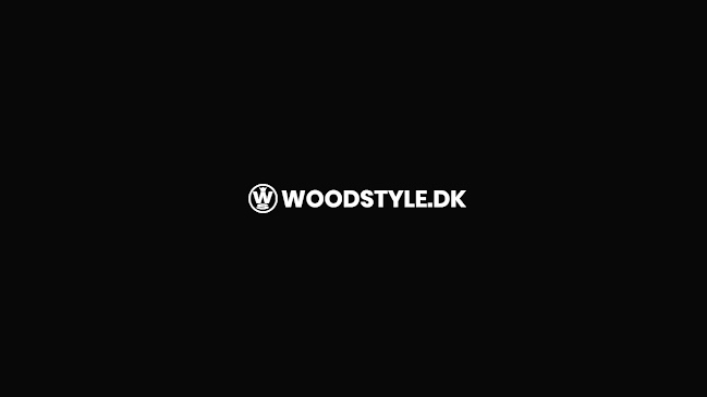 Anmeldelser af Woodstyle.dk 350m2 butik/showroom i Hedensted - Møbelforretning