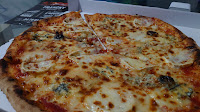 Plats et boissons du Pizzeria Francky Pizza à Châbons - n°1