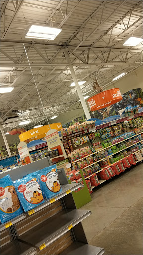 Pet Supply Store «PetSmart», reviews and photos, 934 W Street Rd, Warminster, PA 18974, USA