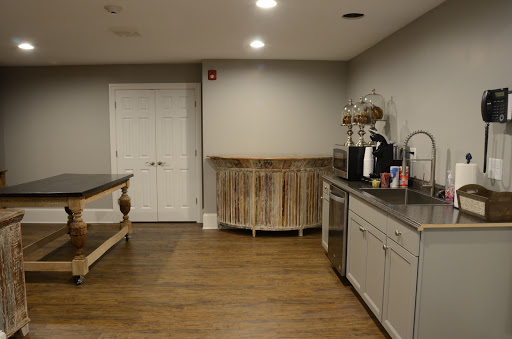 Funeral Home «Moore-Cortner Funeral Home», reviews and photos, 300 1st Ave NW, Winchester, TN 37398, USA