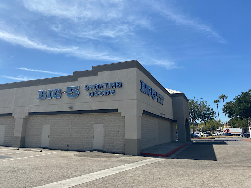 Sporting Goods Store «Big 5 Sporting Goods - Corona», reviews and photos, 320 N McKinley St, Corona, CA 92879, USA