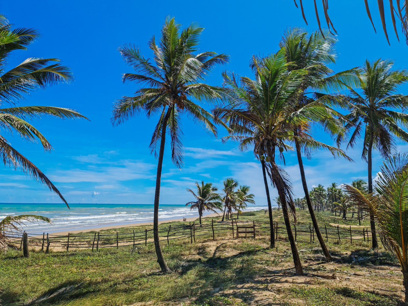Foto av Praia de Atalaia Nova med lång rak strand