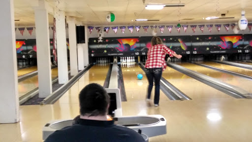 Bowling Alley «Tillamook Bowling Lanes», reviews and photos, 3705 3rd St, Tillamook, OR 97141, USA