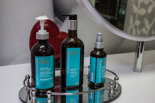 Beauty Salon «Barbra Salon & Spa», reviews and photos, 1717 N Bayshore Dr #112, Miami, FL 33132, USA