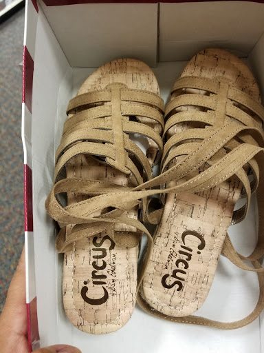 Shoe Store «Shoe Carnival», reviews and photos, 4615 Lafayette Rd, Indianapolis, IN 46254, USA