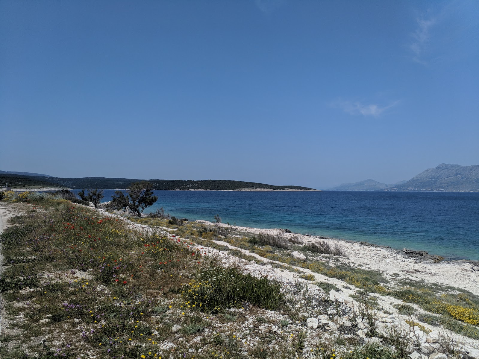 Photo of Rt Povlja beach and the settlement