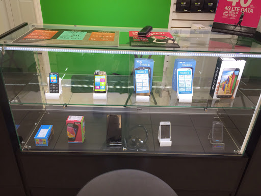 Electronics Repair Shop «Cell Fix Inc», reviews and photos, 8601 N Florida Ave, Tampa, FL 33604, USA