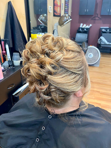 Beauty Salon «8 Cuts Hair Salon», reviews and photos, 159 S Telegraph Rd, Pontiac, MI 48341, USA