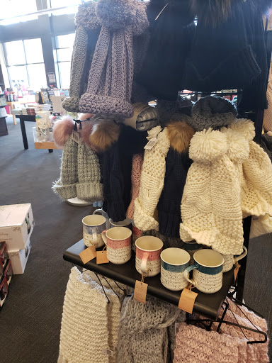 Book Store «Books-A-Million», reviews and photos, 839 Brandon Town Center Dr, Brandon, FL 33511, USA