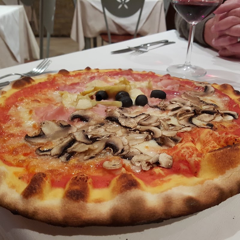 Pizzeria Ristorante La Collina