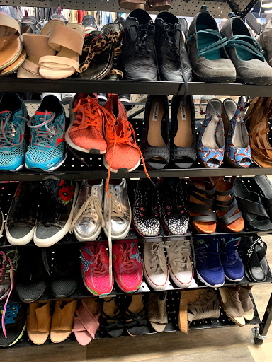 Used Clothing Store «Clothes Mentor», reviews and photos, 2551 45th St S # 113, Fargo, ND 58104, USA