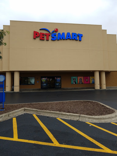 Pet Supply Store «PetSmart», reviews and photos, 6405 Grand Ave, Gurnee, IL 60031, USA