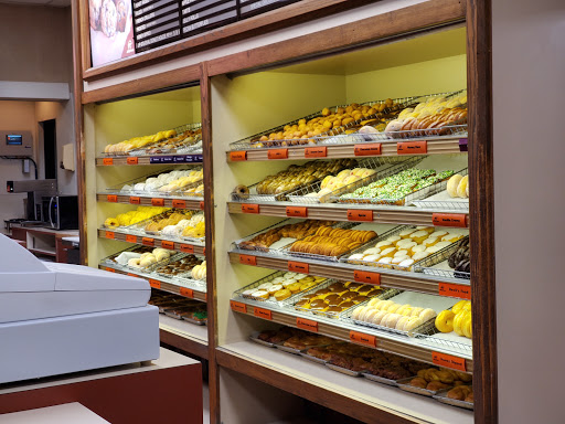 Donut Shop «Jolly Pirate Donuts», reviews and photos, 6689 E Main St, Reynoldsburg, OH 43068, USA