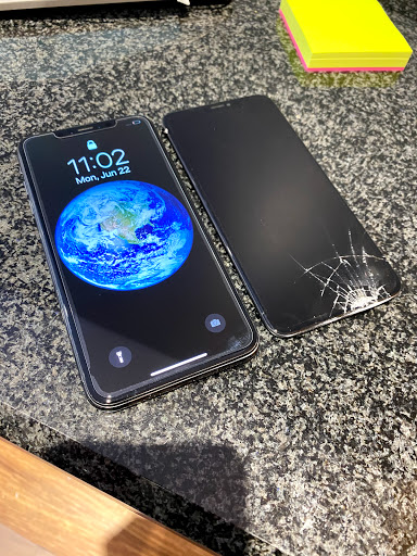 Electronics Repair Shop «Cellfone MD - cell phone repair», reviews and photos, 7637 N Milwaukee Ave, Niles, IL 60714, USA