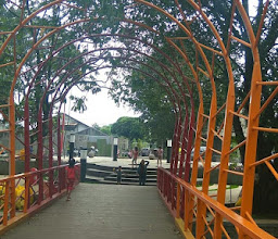 Taman Pelangi Balonggede photo