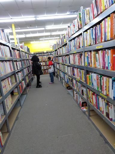 Used Book Store «Used Book Superstore», reviews and photos, 256 Cambridge St, Burlington, MA 01803, USA