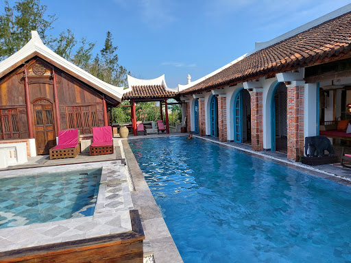 Villa Louise Beach & Spa