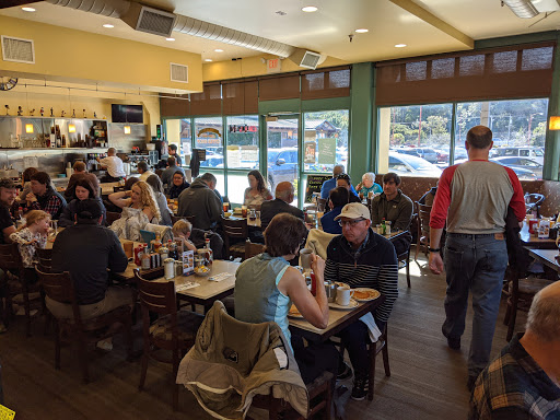 Shopping Mall «Crystal Springs Shopping Village», reviews and photos, 100 De Anza Blvd, San Mateo, CA 94402, USA