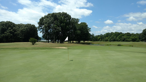 Public Golf Course «Wicomico Shores Golf Course», reviews and photos, 35794 Aviation Yacht Club Rd, Mechanicsville, MD 20659, USA