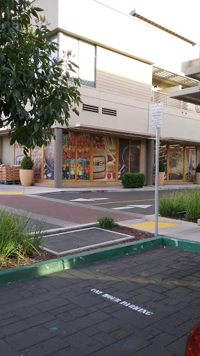 Grocery Store «Grocery Outlet Bargain Market», reviews and photos, 3445 Alma St, Palo Alto, CA 94306, USA