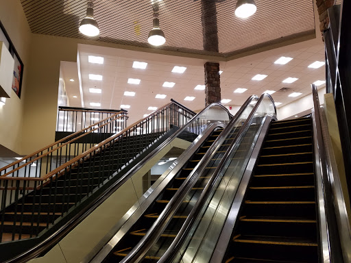 Shopping Mall «Park Fair Mall», reviews and photos, 100 E Euclid Ave, Des Moines, IA 50313, USA