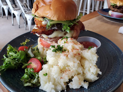 Cafe «NOA Cafe», reviews and photos, 2711 NE 2nd Ave, Miami, FL 33137, USA