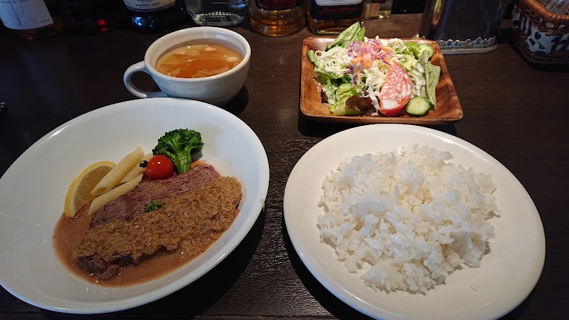 レストラン 成田屋