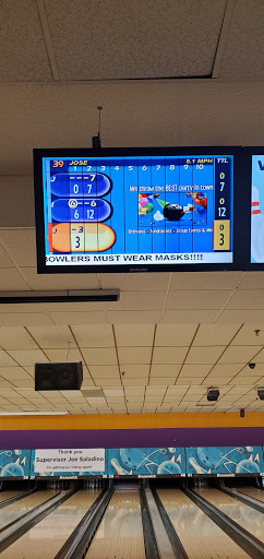 Bowling Alley «Farmingdale Lanes», reviews and photos, 999 Conklin St A, Farmingdale, NY 11735, USA