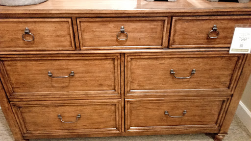 Furniture Store «Havertys Furniture», reviews and photos, 201 S Point Blvd, McDonough, GA 30253, USA