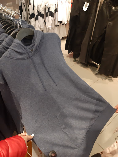 Stores to buy women's vests Bucharest