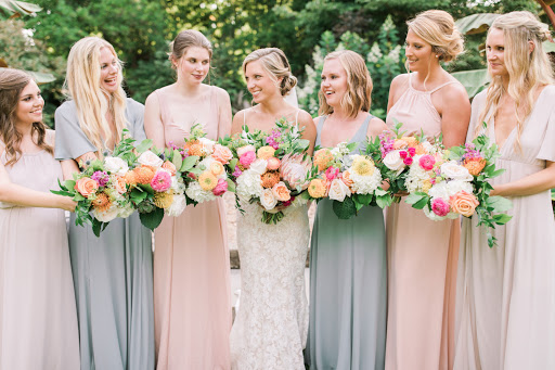 Bridal Shop «The Bridal Suite of Louisville», reviews and photos, 9948 Linn Station Rd, Louisville, KY 40223, USA