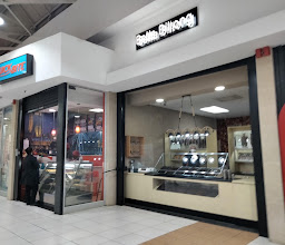 14th Avenue District Shopping Centre photo
