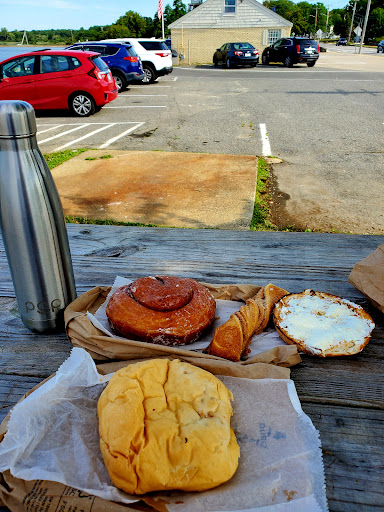 Donut Shop «Sip-N-Dip», reviews and photos, 775 Hope St, Bristol, RI 02809, USA