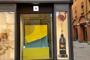 Boutique Nespresso Bologna image