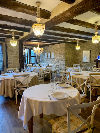 Restaurante Liena - C. Virgen, 10, 22808 Murillo de Gállego, Huesca, Spain