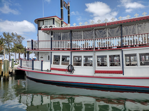 Sightseeing Tour Agency «Jungle Queen Riverboat», reviews and photos, 801 Seabreeze Blvd, Fort Lauderdale, FL 33316, USA