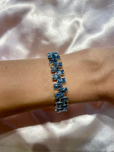 Jewelry Store «Dennis Jewelry», reviews and photos, 14701 San Pedro Ave, San Antonio, TX 78232, USA