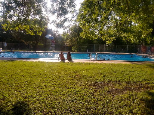 Gillis Neighborhood Pool