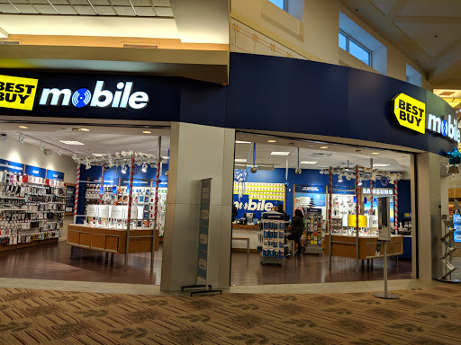 Shopping Mall «The Lakes Mall», reviews and photos, 5600 Harvey St, Muskegon, MI 49444, USA