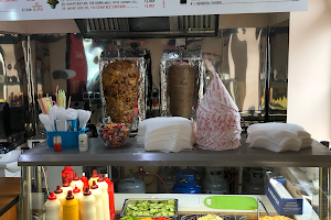 Hayati kebab 6 lubartów image