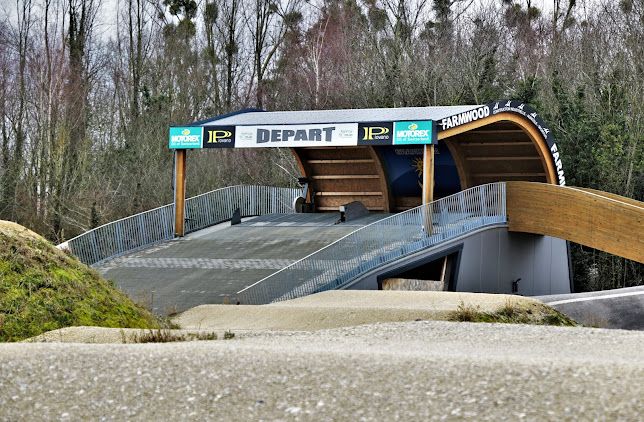 Rezensionen über Piste BMX du Pécos in Yverdon-les-Bains - Sportstätte
